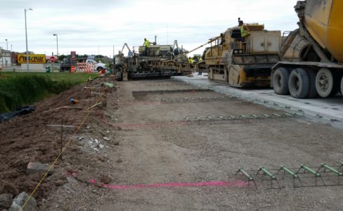 6-Slipform-Paving-Belt-Placement